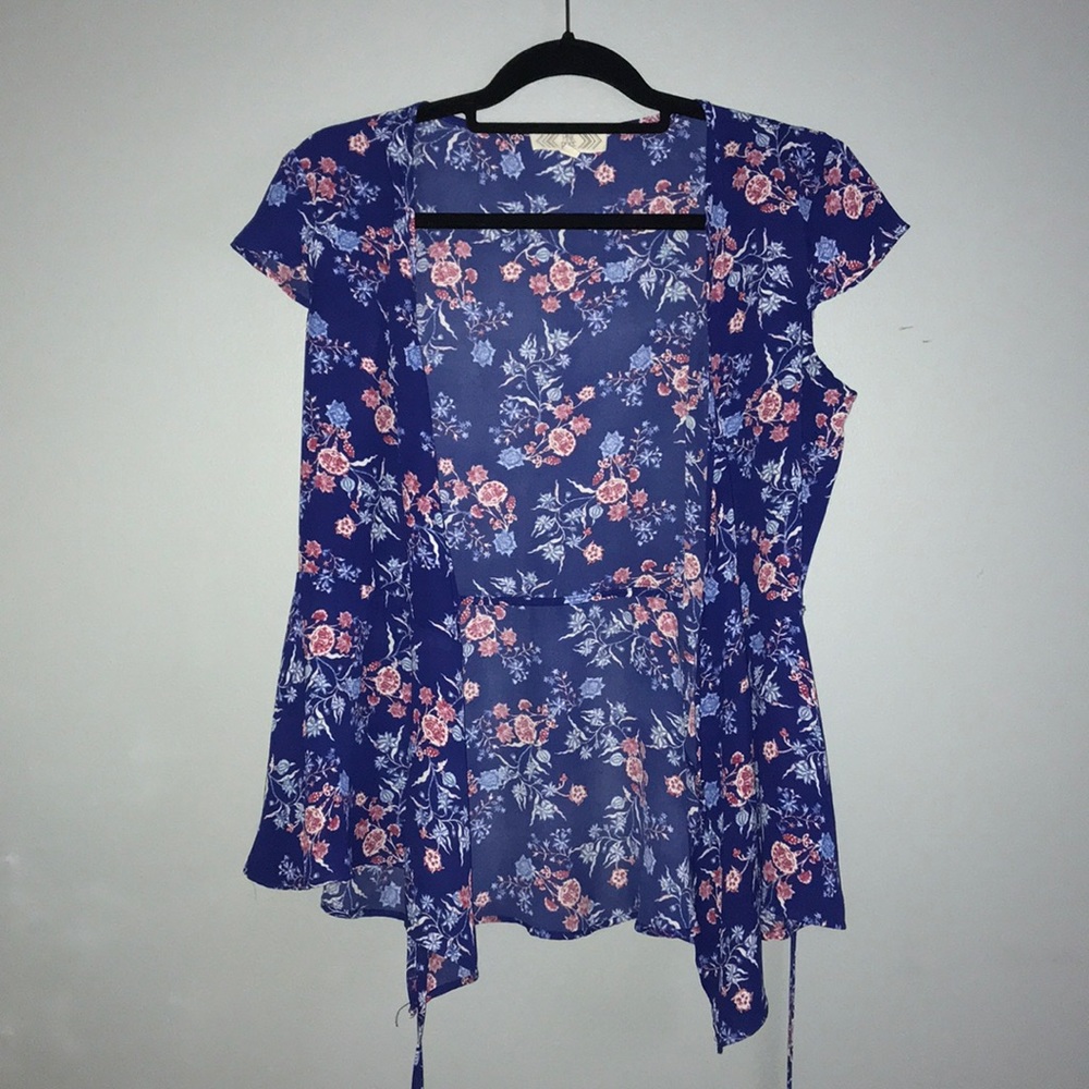 Wrap short sleeve shirt